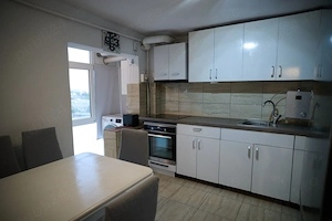Apartament 3 camere, decomandat, mobilat, 80 mp, zona excelenta - imagine 8