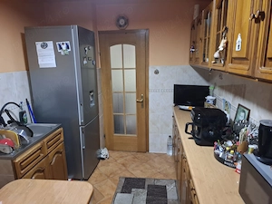 Vând apartament in Electroprecizia, mun. Săcele , jud. Brașov  - imagine 4