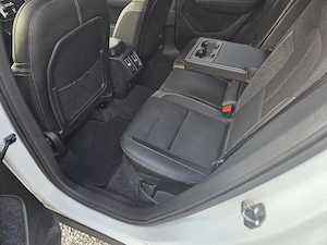 Volvo XC40 motor 2000 150 cp panoramic,piele,camera etc - imagine 7