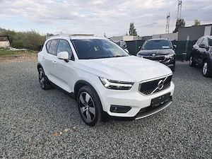 Volvo XC40 motor 2000 150 cp panoramic,piele,camera etc