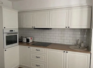 in SIBIU dau in chirie apartament decomandat cu 2 camere