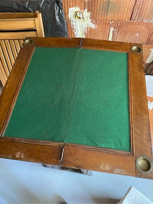 masă veche de poker cărți