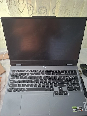 laptop Lenovo LOQ 15 - imagine 3