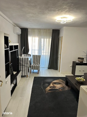Garsonieră de închiriat în Cetate 