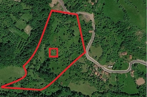 Teren 22.625 MP (2,26 HA), din care 10.616 MP intravilan