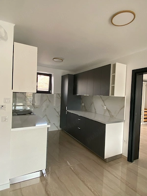 De închiriat apartament cu 3 camere   zonă centrală, lângă Cetate - imagine 7