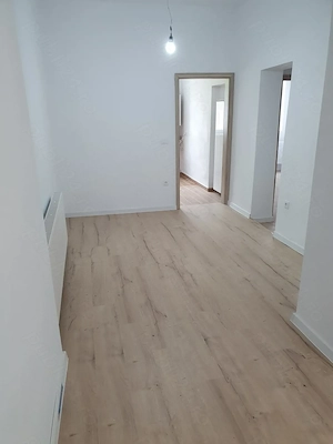De vanzare apartament la casa - imagine 3