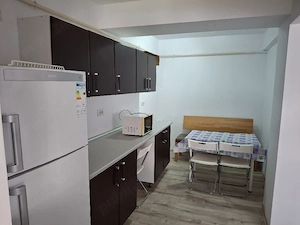închiriez apartament 2 camere