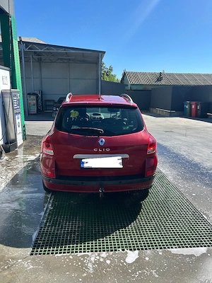 Renault Clio estate rip curl edition  - imagine 2