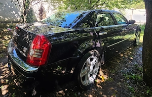 Vând Chrysler 300C, motor 3.0 CRD v6 diesel, motor și cutie de Mercedes anul 2008, unic proprietar  - imagine 4