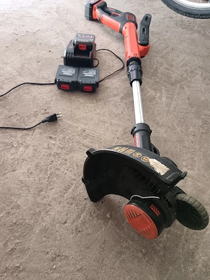 Trimmer Black+Decker.