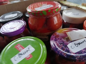 Vând pastă de ardei, dulceață prune,ketchup