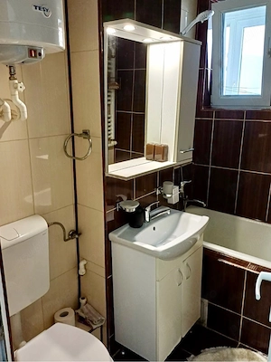 Apartament 2 camere, 55 mp, centrală proprie, zona Piața Centrală   Petroșani - imagine 4