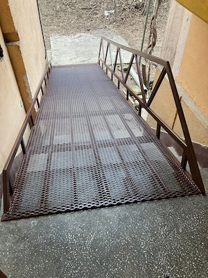 Vand Rampa handicap 4m x 1m, rampa persoane cu dizabilitati, material din fier, tabla expandata - imagine 2