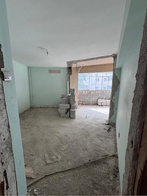 Vand Apartament 3 camere, etaj 1,Hexagoane-Faleza  - imagine 6