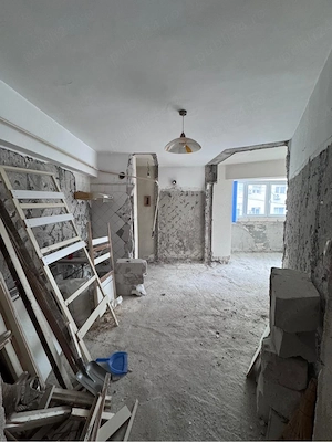 Vand Apartament 3 camere, etaj 1,Hexagoane-Faleza  - imagine 4