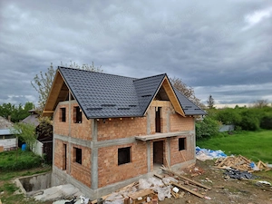 Realizam lucrari de constructii in  domeniul Acoperisuri și Mansarde învelitoare   La Cerere Client 