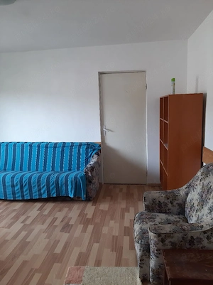 De inchiriat apartament semidecomandat cu 2 camere ultracentral - imagine 2