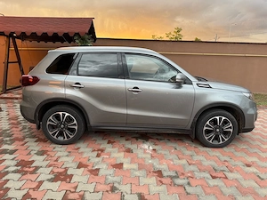 Suzuki Vitara 2022 hibrid varianta luxury  - imagine 2
