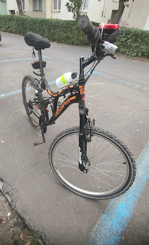 Vand bicicleta MTB Velors de 26.cu dubla suspensie.