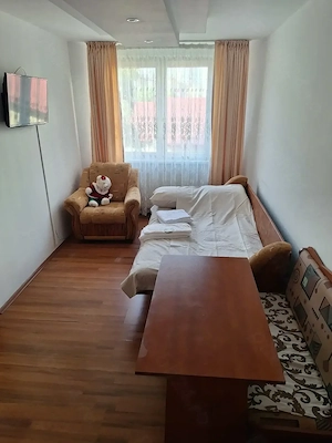 Inchiriez apartament 50mp Piatra Neamt, centru, - imagine 2