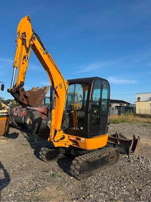 Miniexcavator JCB 8025ZTS Greutate 2.8Tone