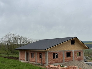 Realizam lucrari de constructii in  domeniul Acoperisuri și Mansarde învelitoare   La Cerere Client 