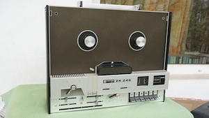 Magnetofon UNITRA model ZK 246 Stereo