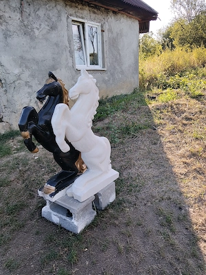   cai din ciment   2 bucăți 