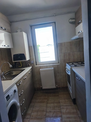 Închiriez apartament Strada stadionului. - imagine 3