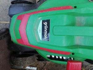 masina  de tuns  gazonul  electrica