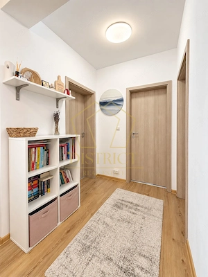 Apartament Superb cu 3 camere mobilat | terasa de 12 mp | Giroc | asfalt. - imagine 13