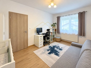Apartament Superb cu 3 camere mobilat | terasa de 12 mp | Giroc | asfalt. - imagine 10
