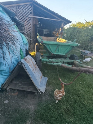Vând căruța aproape noua 