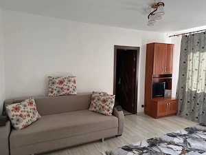 inchiriez apartament cu 2 camere 