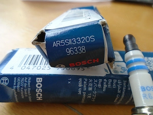 Set 2 Bujii Iridium BOSCH AR5SII3320S / 96338 – Ford Fiesta 1.0 EcoBoost – Noi - imagine 2