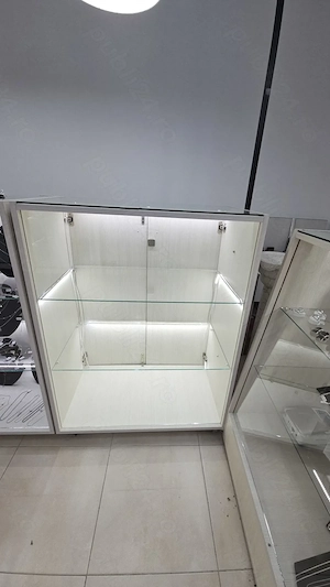 Vând Vitrine Bijuterii Profesionale   Stare Excelentă   Cu Iluminare LED   LIVRARE GRATUITA - imagine 2