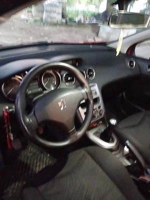Peugeot 308 - imagine 4