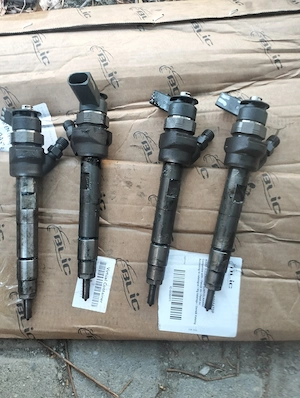 Set 4 Injectoare BMW F30 F31 318d N47 143CP Bosch 0445116289 Originale 7798446 - imagine 2