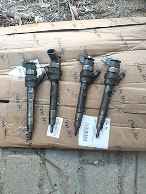 Set 4 Injectoare BMW F30 F31 318d N47 143CP Bosch 0445116289 Originale 7798446