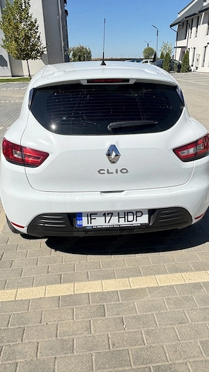 Renault Clio 1.2 Benzină, inmatriculata in Romania, 75 CP | 2018 | 95.683 km | Istoric Renault - imagine 2