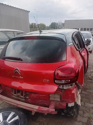 Vând Citroen C3 2022 shine avariat - imagine 2