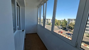 Proprietar, inchiriez ap. 2 camere, decomandat, luminos, Calea Bucuresti, 54 mp - imagine 7