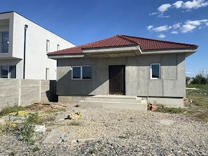 Casa individuala de vanzare cu 4 camere si teren de 580 mp, localitatea Remetea Mare