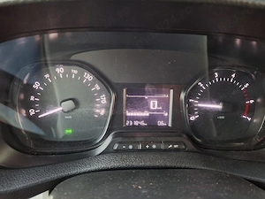 Opel Vivaro C, 2021, 2l 122 cai, 6 locuri + marfa, extra long - imagine 6