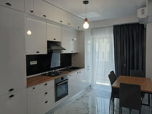 Apartament de inchiriat pe Zamca   - imagine 4