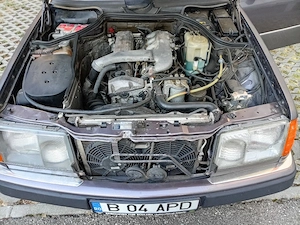 Mercedes Benz W124 Retromobil, 3000cc, 147cp, AC, cutie automata - imagine 9