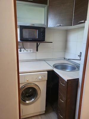 Proprietar ofer spre închiriere apartament zona sagului!! - imagine 8