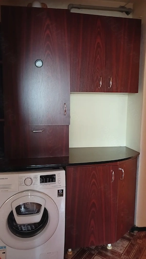 Disponibil pt.inchiriat,pe Bd.Decebal,zona Semiluna-Vivo, aparatament cu 3 camere, mobilat,utilat. - imagine 10