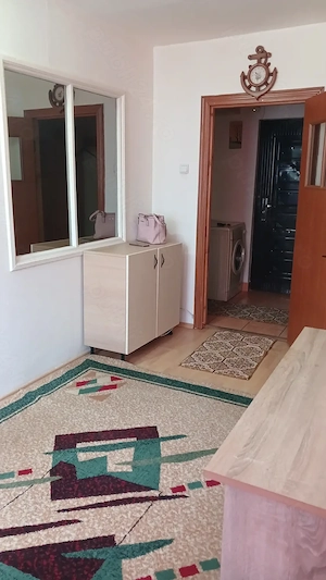 Pe Str.Dragos Voda de inchiriat garsoniera confort1,mobilata,utilata,parter cu microcentrala. - imagine 4